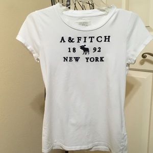 Abercrombie & Fitch White t-shirt